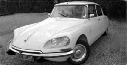 La mythique Citroen DS pour traction de la caravane
